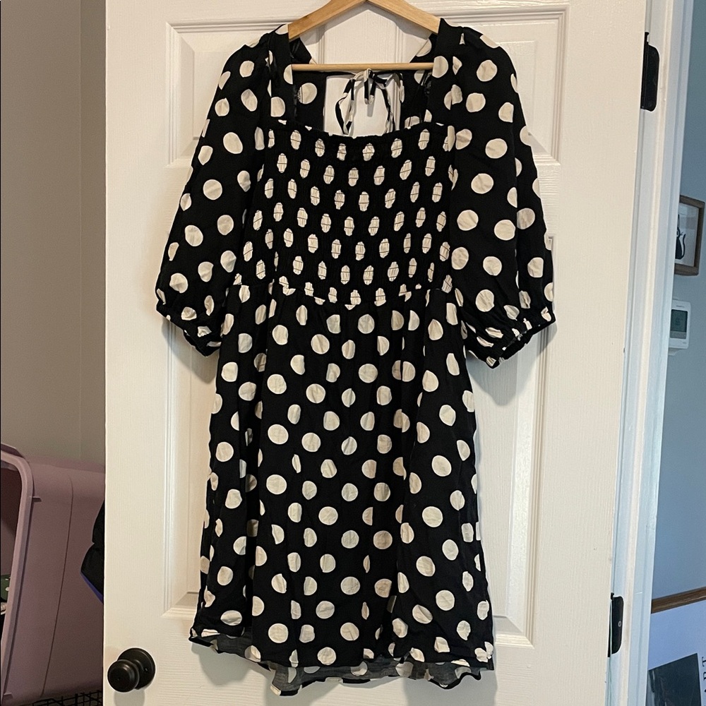 Ava & Viv Black and White Patterned Top